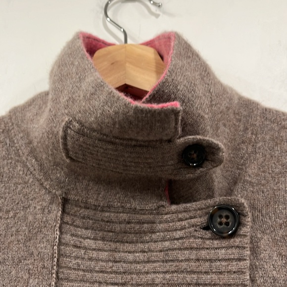 Banana Republic Lambswool Peacoat Buttoned Cardigan Sweater in Brown Pink M - Picture 2 of 12